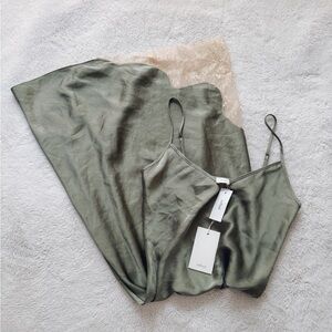 Aritzia sonnet midi dress